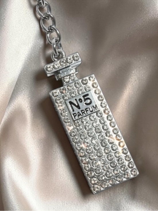 Accessories - Silver Rhinestone Perfume Bottle Keychain Bag Charm N°5 Inspired NWT